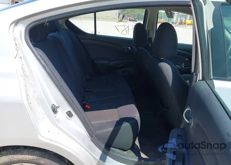 2015 Nissan Versa 1.6 Sv z USA, uszkodzony, nr VIN 3N1CN7AP5FL931899